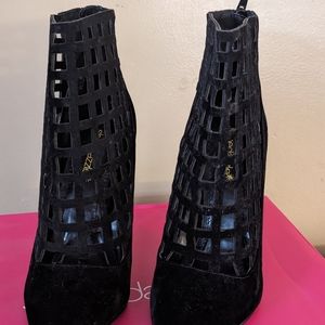 Angle high heel sandal size 8